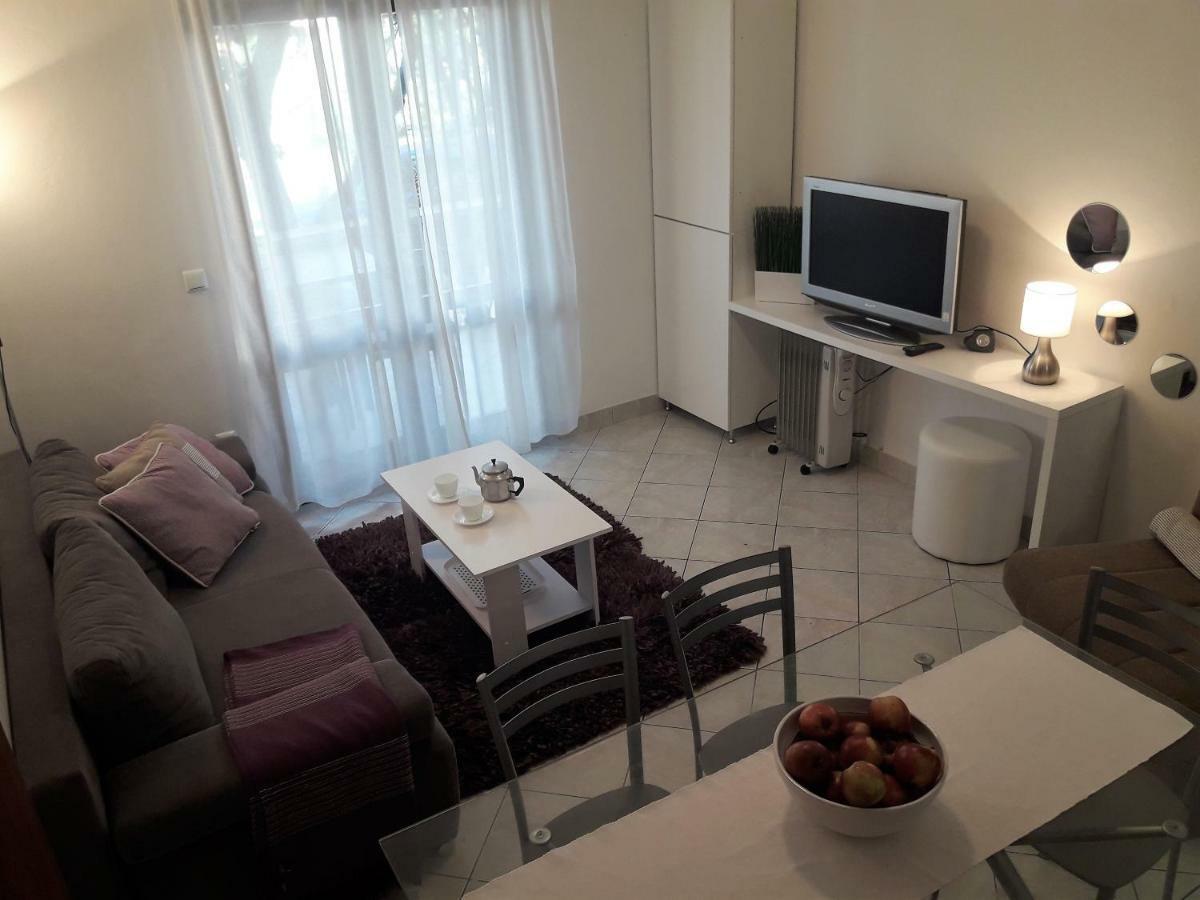 Apartments Ane Sukosan Luaran gambar